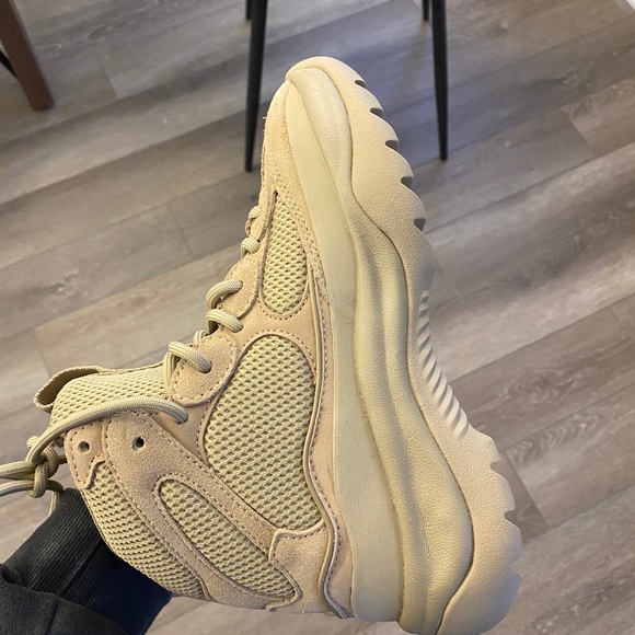 Yeezy combat boots season 7 - Picture 5 of 8